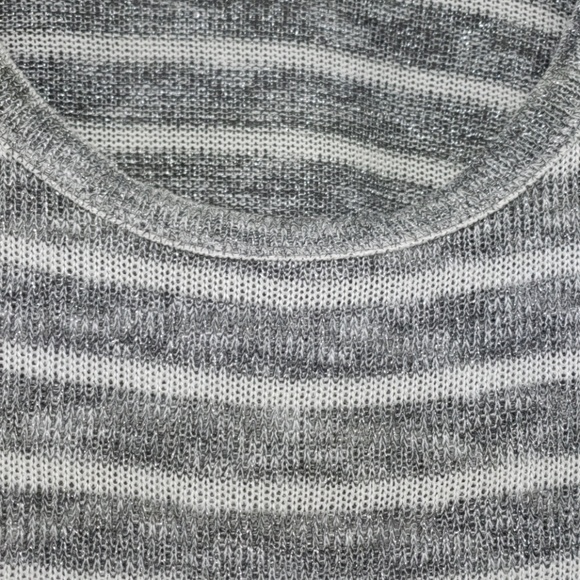 Women's large sweater - Picture 4 of 6